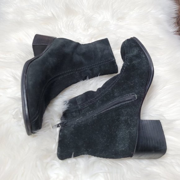 Essentials Black Suede Booties Chunky Heel Zippered Womens Casual Square Toe 5 - Picture 2 of 9